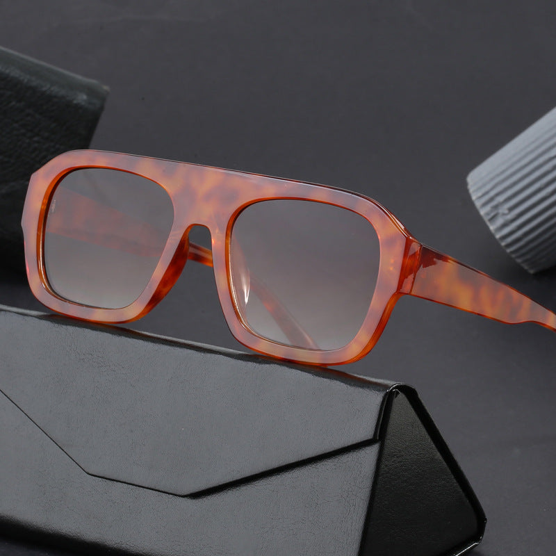 Ladies oversized square sunglasses with modern design Stornfield