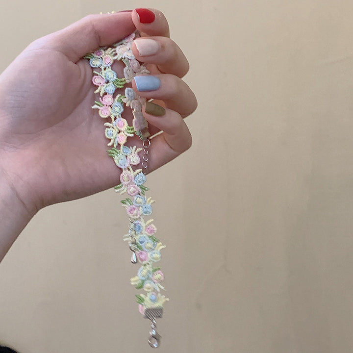 Floral Choker Necklace Stornfield