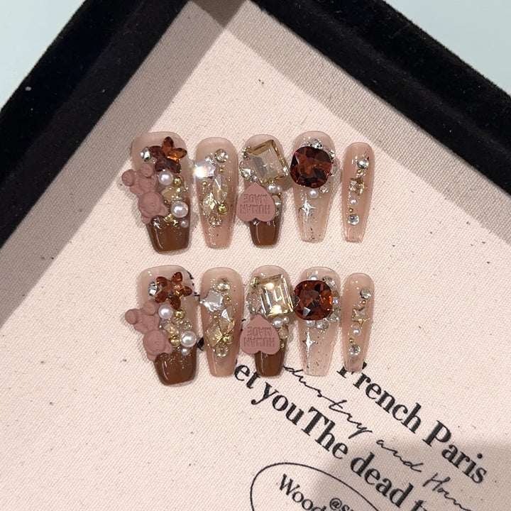 Decorative Press-On Nail Art Set with Unique 3D Accents