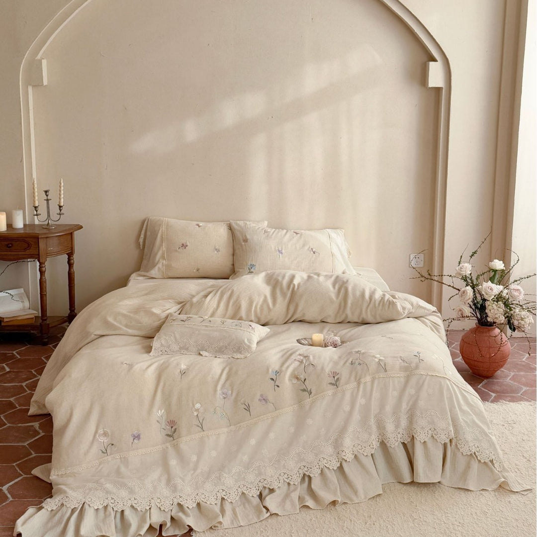 Embroidered Linen-Cotton Ruffled Duvet Cover Set with Lace Trim and Pillow Shams