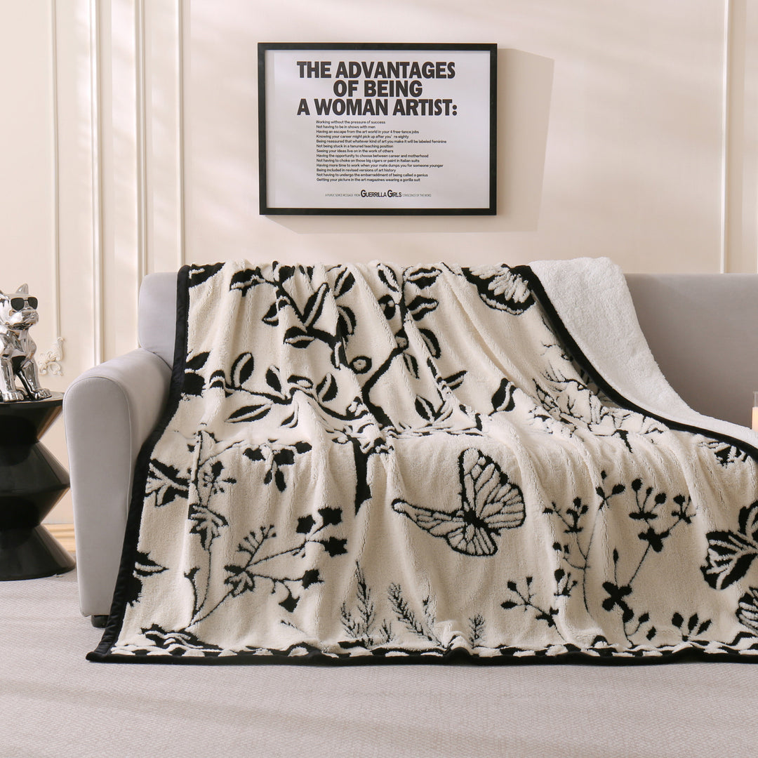 Chic Floral Pattern Throw Blanket Stornfield