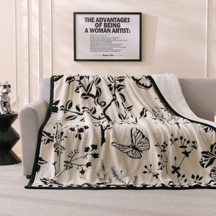 Chic Floral Pattern Throw Blanket Stornfield