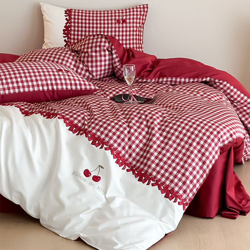 Gingham Embroidered Scalloped-Edge Duvet Cover and Pillow Sham Set