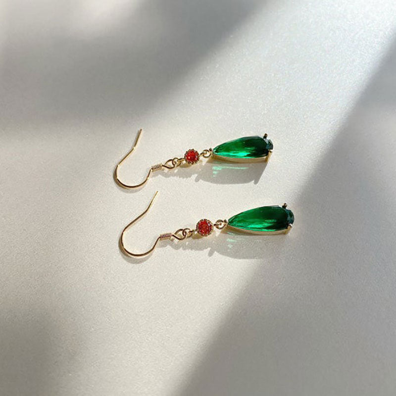 Elegantly Crafted Clip-On Earrings Stornfield