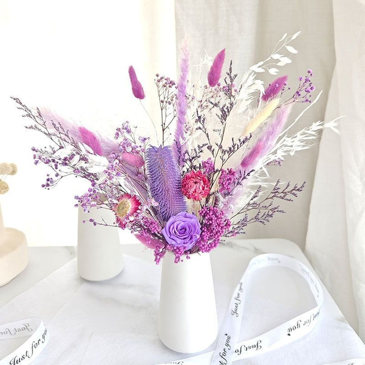 Chic Dried Flower Arrangement