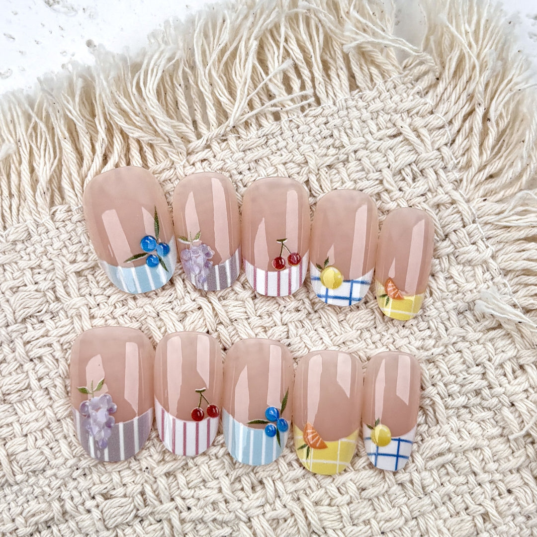 Whimsical Floral-Themed Press-On Nail Set
