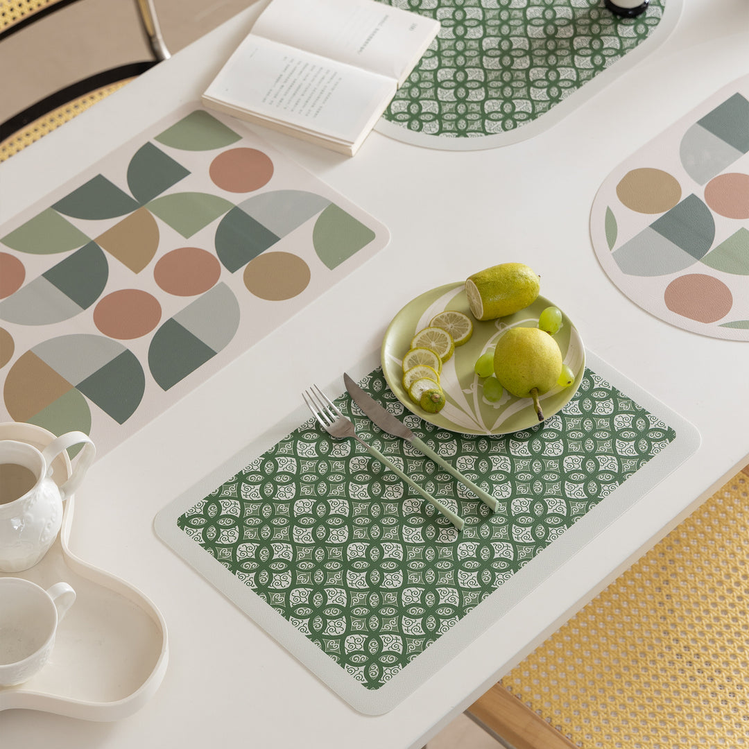 Wipeable retro placemats made of artificial leather with geometric pattern Stornfield