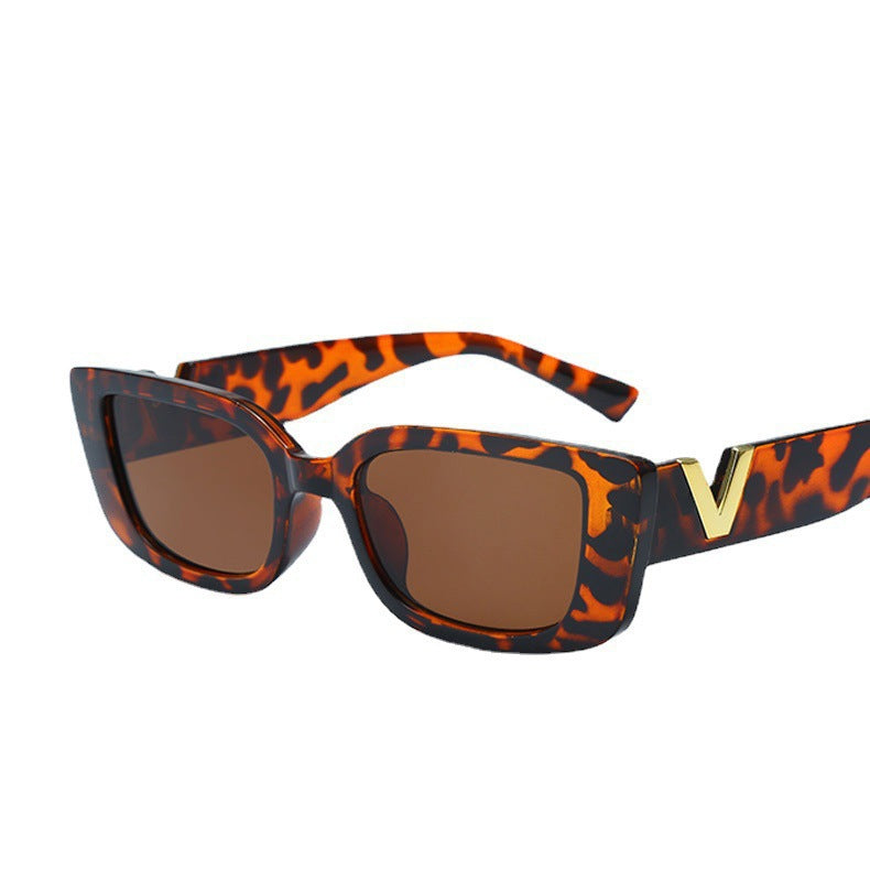 Women’s fashionable sunglasses in trendy leopard print Stornfield