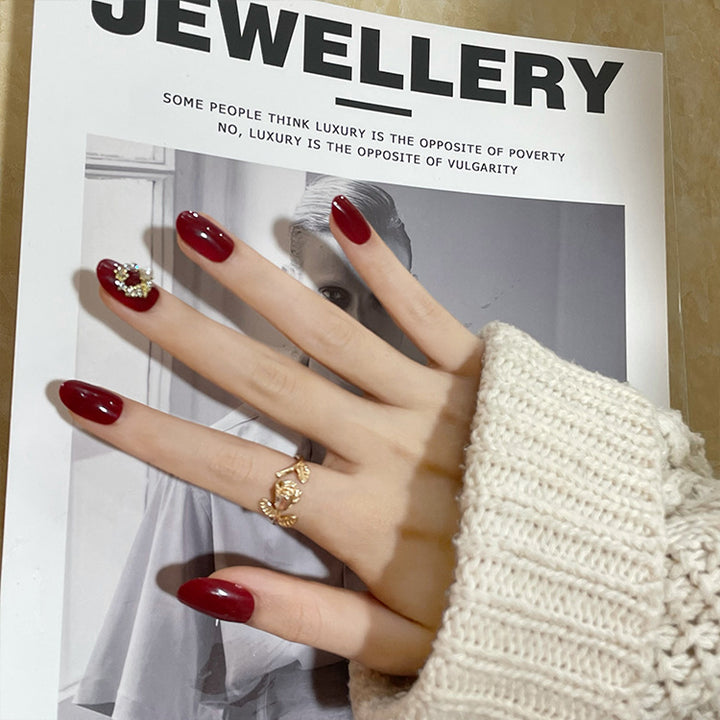 Stylish heart and ombre design artificial nails Stornfield