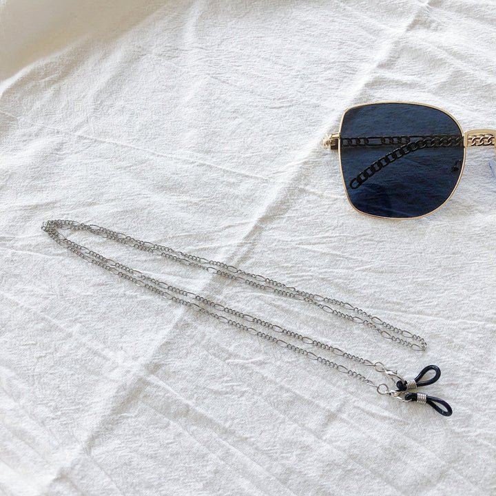 Chic Eyewear Chain with Decorative Clips Stornfield