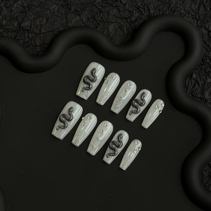 Artistic Snake-Themed Press-On Nails