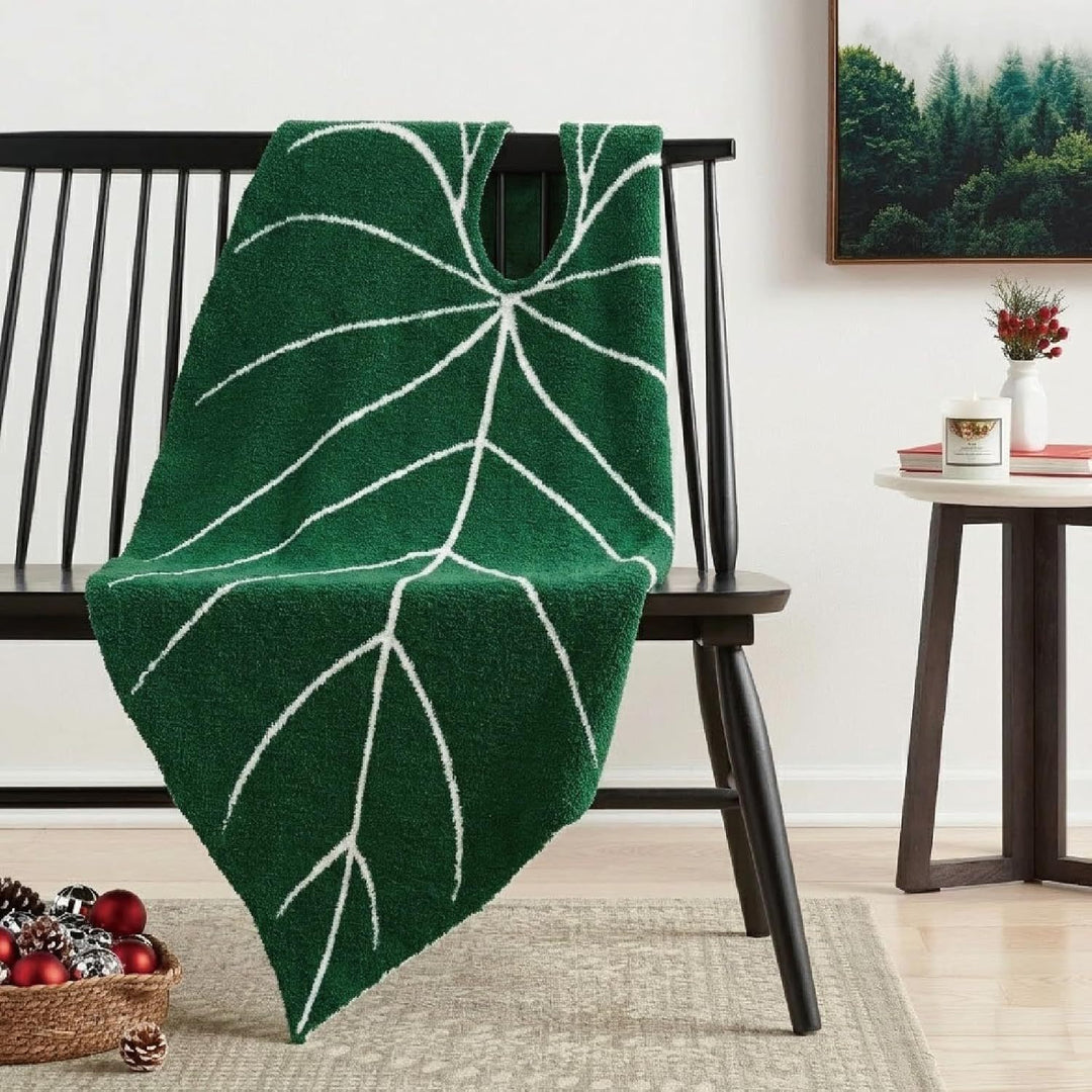 Heart-Shaped Decorative Blanket