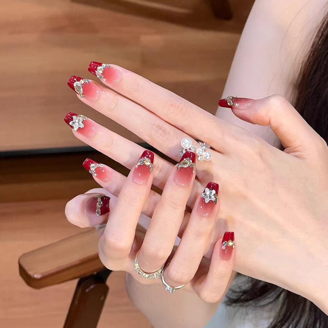 Glamorous artificial nails with elegant rhinestone design Stornfield