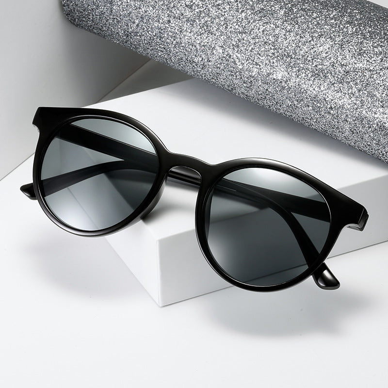 Chic Round Sunglasses Stornfield