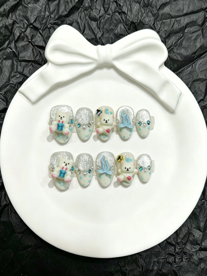 Whimsical Character Press-On Nail Art Set  1791774752