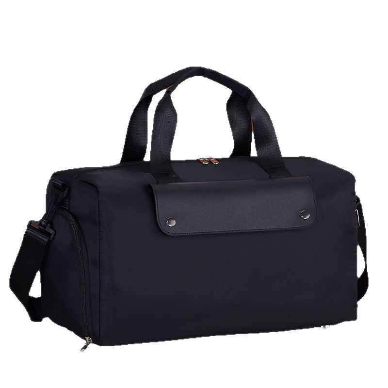 Sports bag with versatile interior pocket design Stornfield
