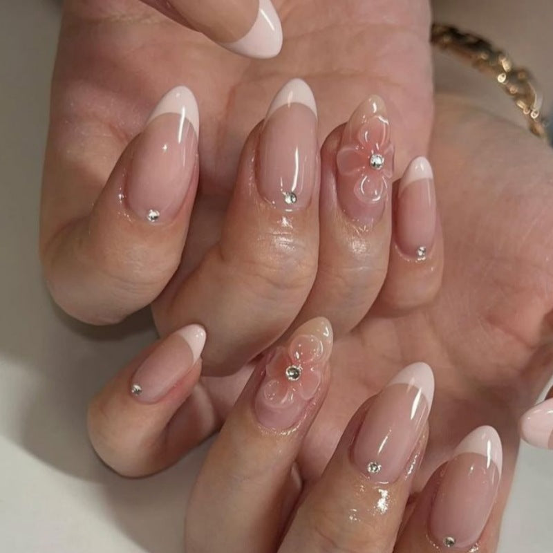 Elegant Floral-Accent Press-On Nail Set Stornfield