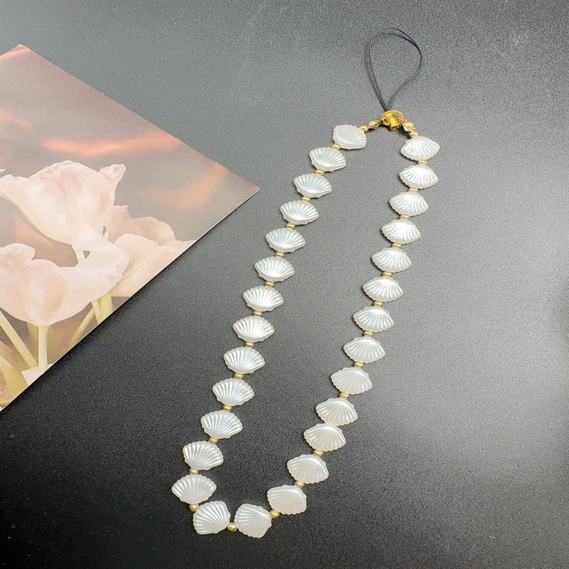 Shell-Inspired Beaded Necklace Stornfield