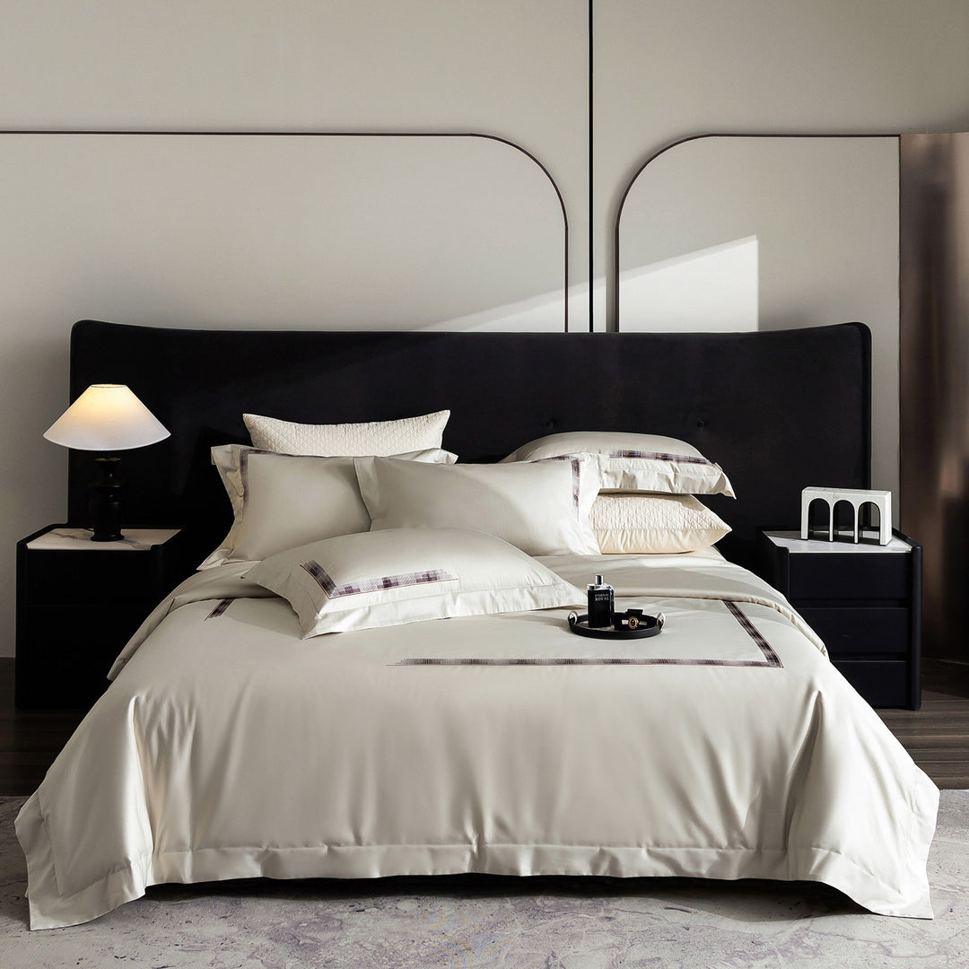 Luxury Egyptian Cotton Sateen Bedding Set with Embroidered Border