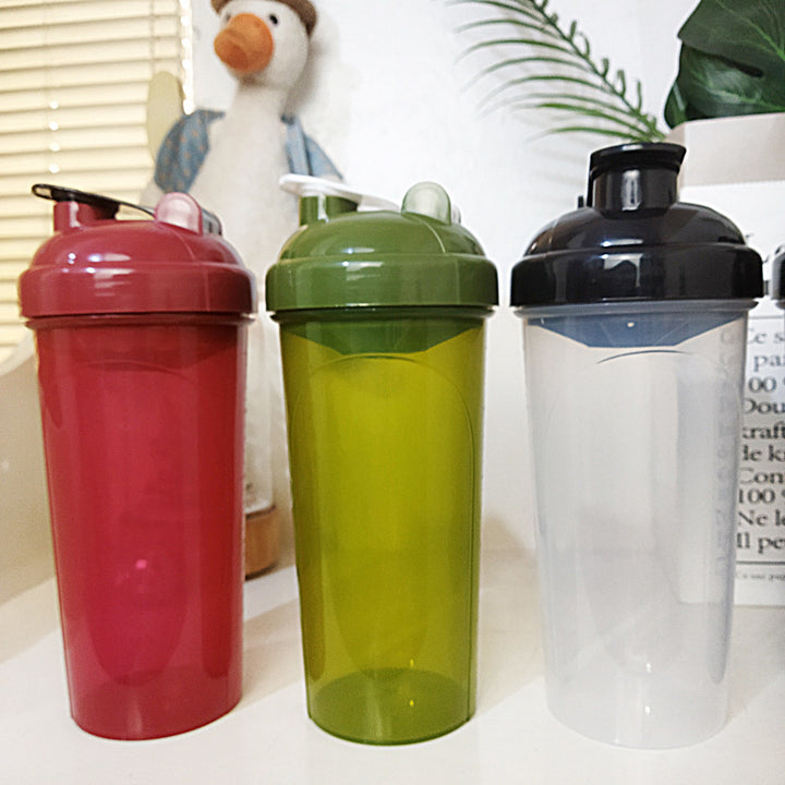 Unisex Shaker bottle in a timeless design with practical pouring opening Stornfield