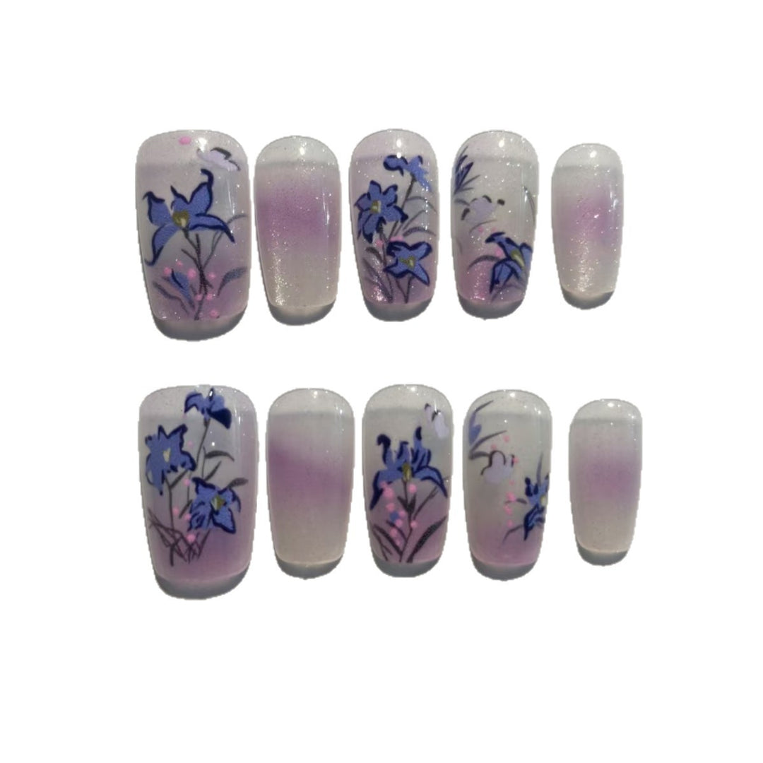 Elegant Floral-Themed Press-On Nails Stornfield