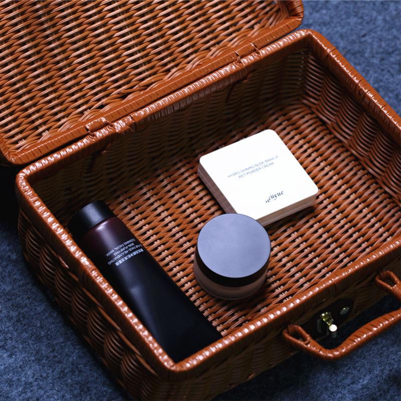 Vintage Woven Picnic Chest Stornfield