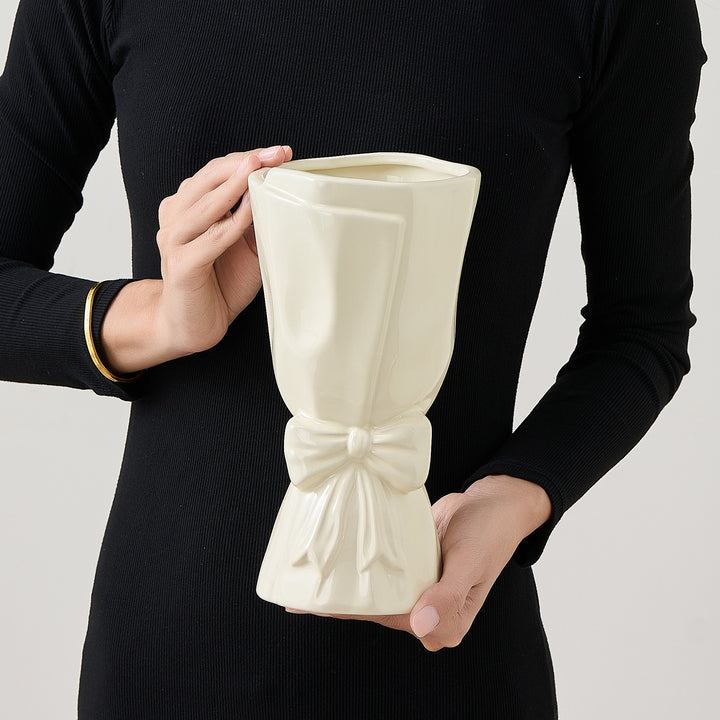 Elegant ceramic flower vase Stornfield