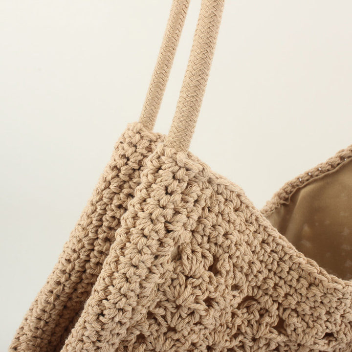 Crochet handbag with fringed accents Stornfield