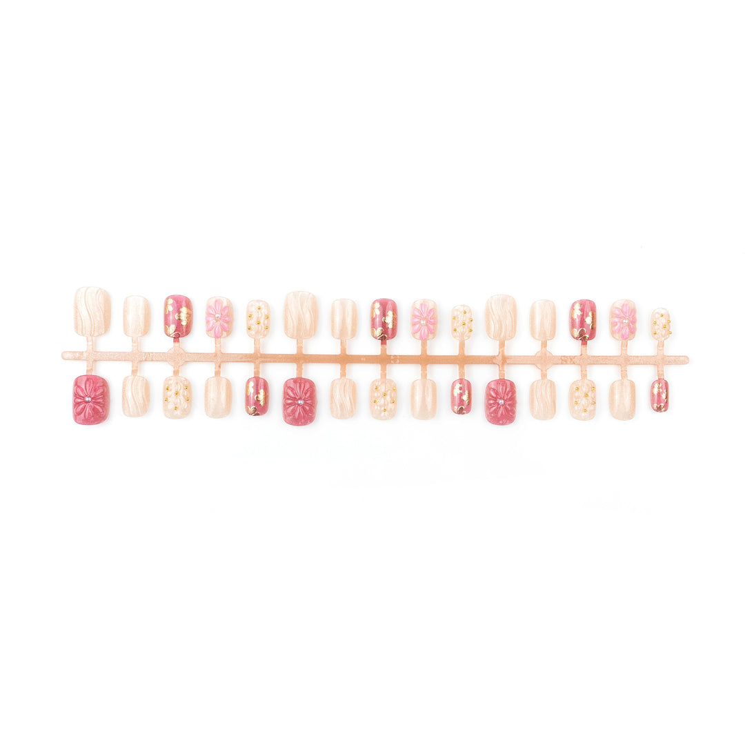Floral Accent Artistic Press-On Nail Set Stornfield
