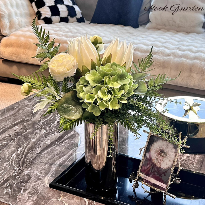 Elegant Floral Arrangement