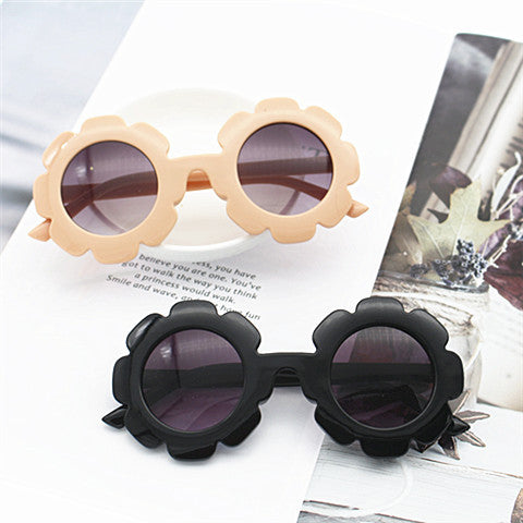 Women's fashionable sunglasses in floral design Stornfield