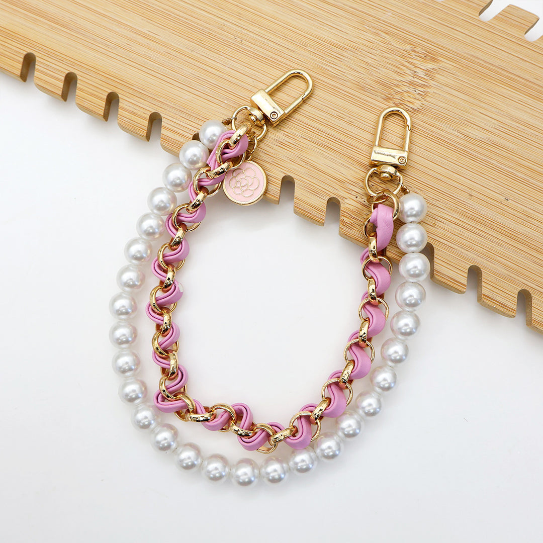 Chic Pearl-Chain Eyewear Holder Stornfield