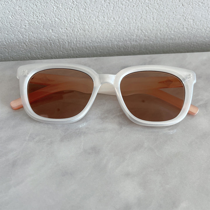 Women’s fashionable square sunglasses with UV protection filter and sturdy frame Stornfield