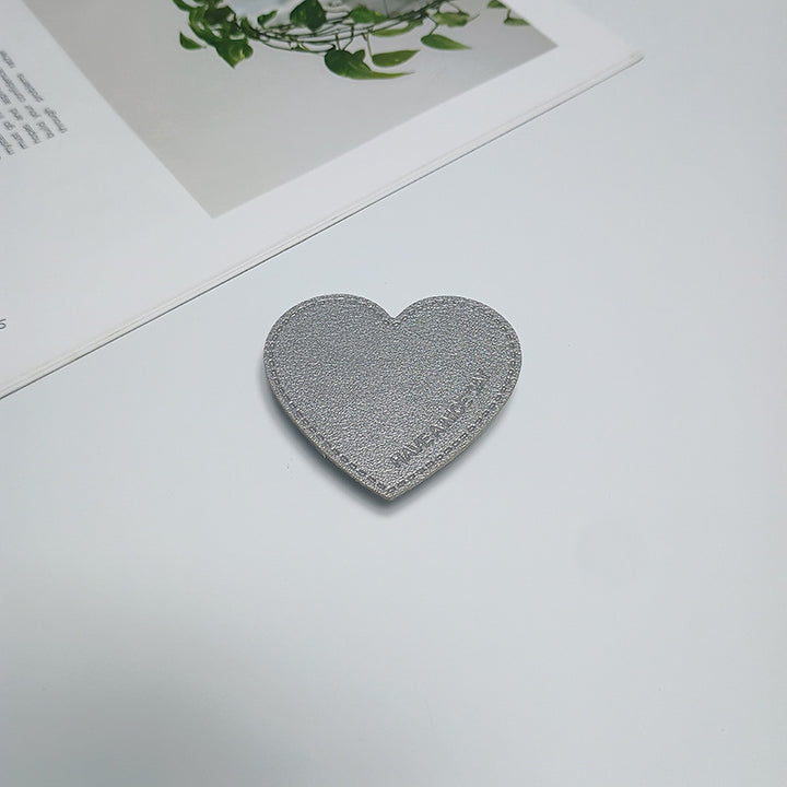 Heart-Shaped Phone Grip Stornfield