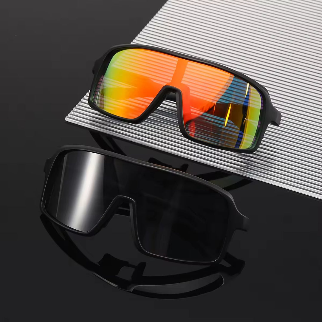 Ladies fashionable sunglasses in a futuristic design with large lenses Stornfield