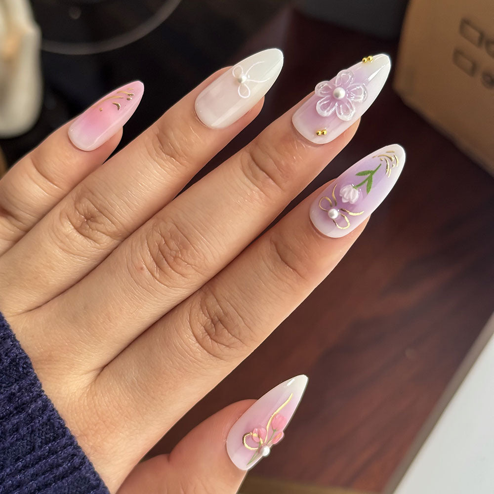 Elegant Floral-Design Press-On Nail Set Stornfield