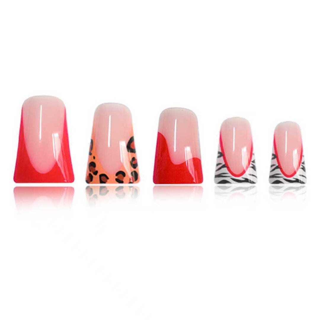 Creative Themed Press-On Nail Extensions Stornfield