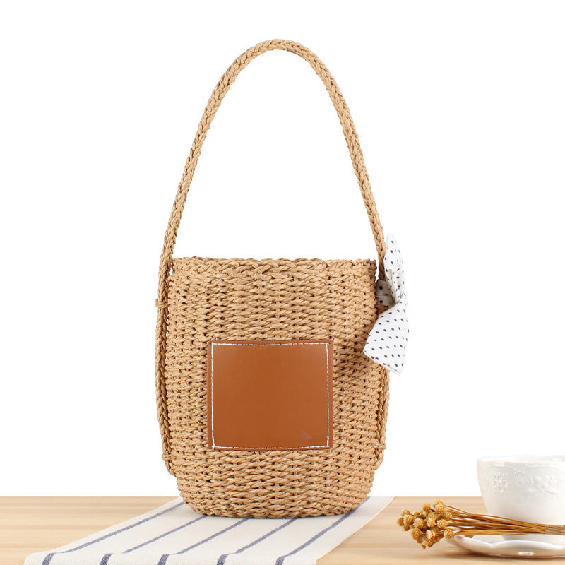 Braided tote bag with decorative leather accent Stornfield
