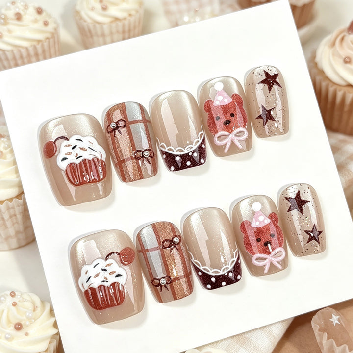 Decorative Press-On Nail Art Set with Holiday-Themed Designs