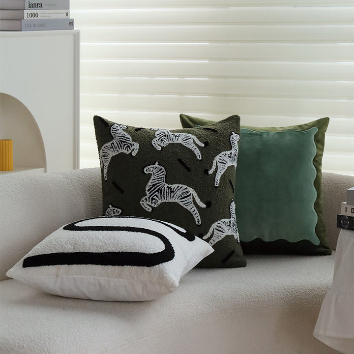 Stylish animal motif decorative pillow
