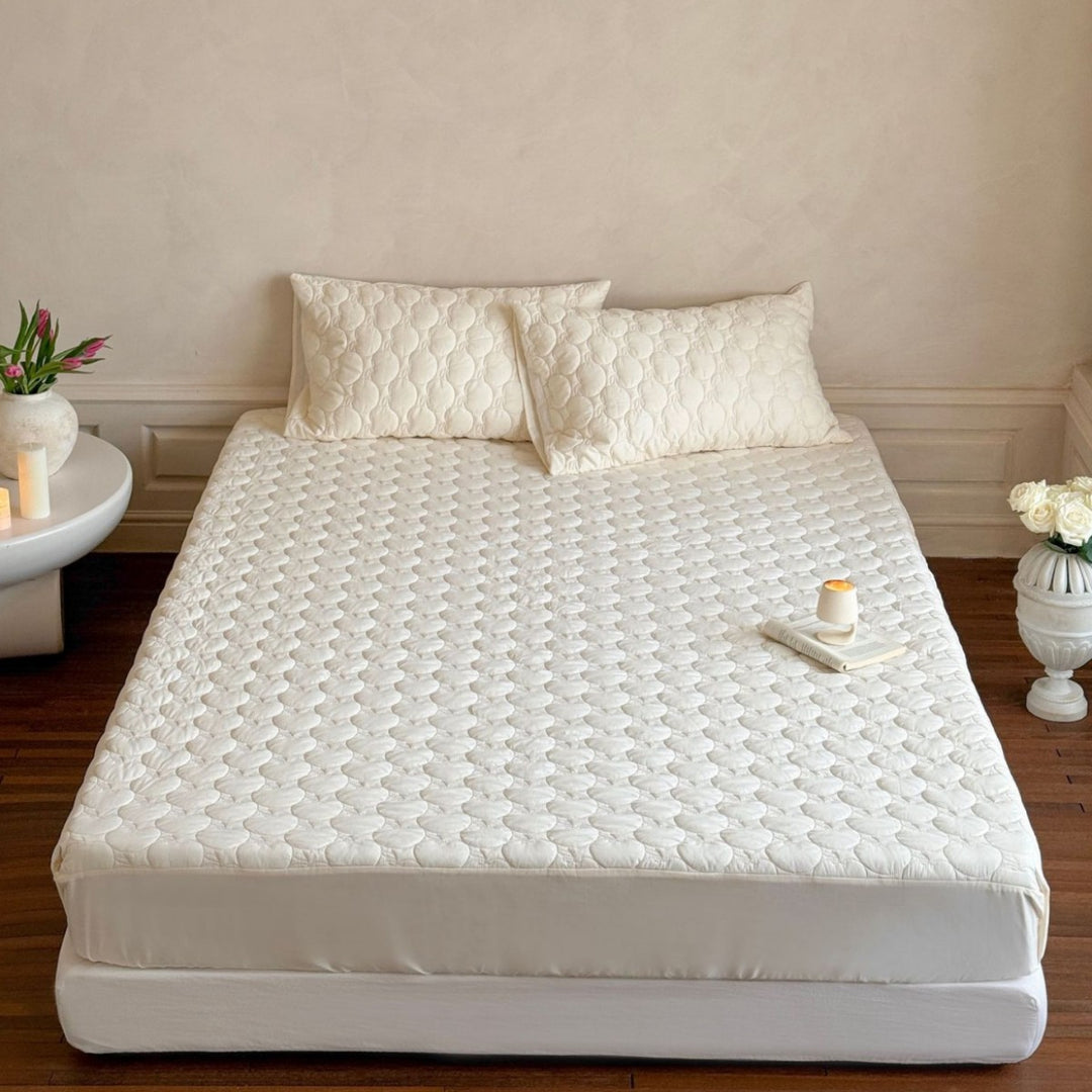 Quilted Hypoallergenic Fitted Mattress Pad Protector with Elastic Skirt