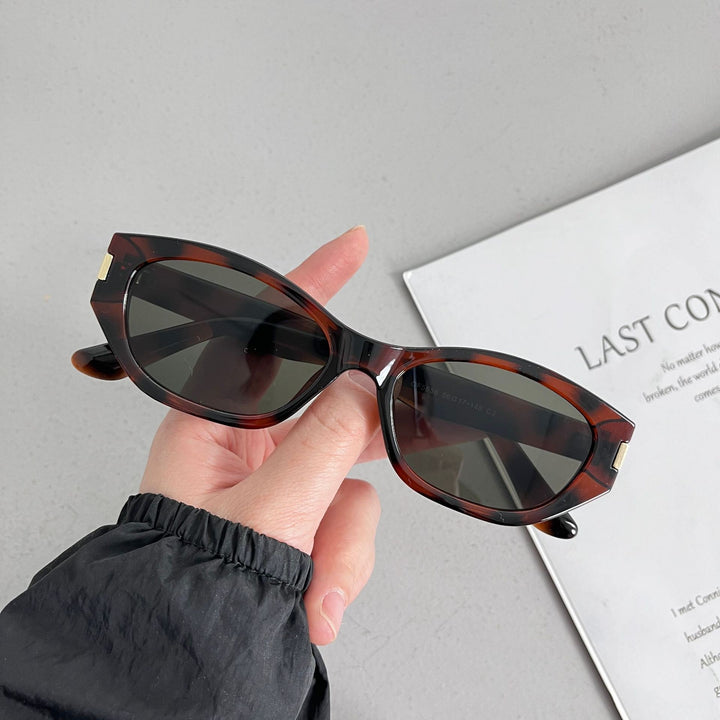 Stylish Cat-Eye Sunglasses Stornfield