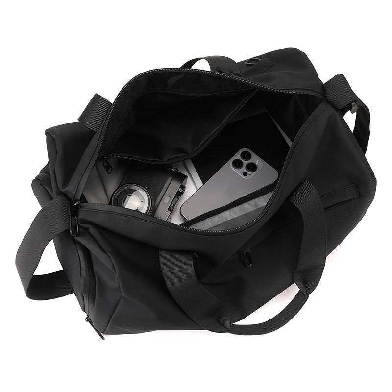 Versatile Water-Resistant Fitness Duffle Bag Stornfield