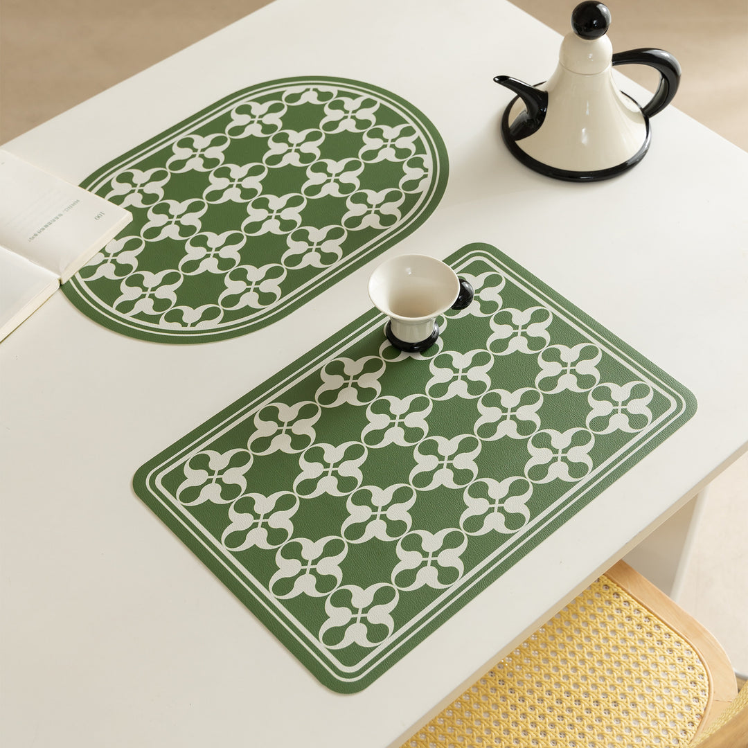 Wipeable retro placemats made of artificial leather with geometric pattern Stornfield