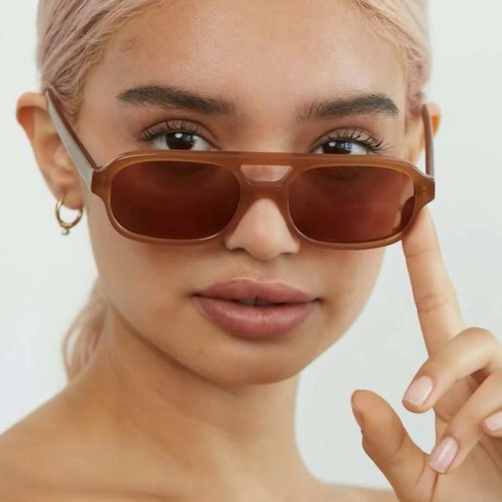 Women's fashionable square sunglasses made of transparent plastic Stornfield