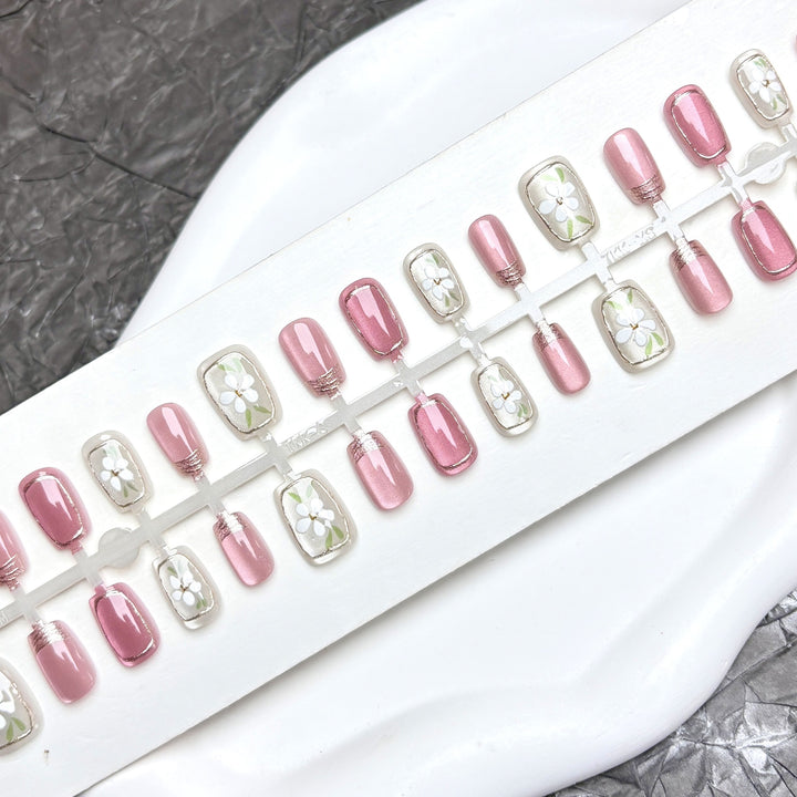 Floral-Decorated Press-On Nail Set