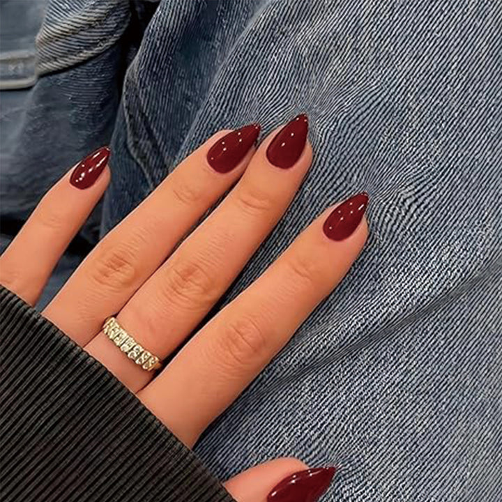 Glossy Stiletto Press-On Nail Set Stornfield