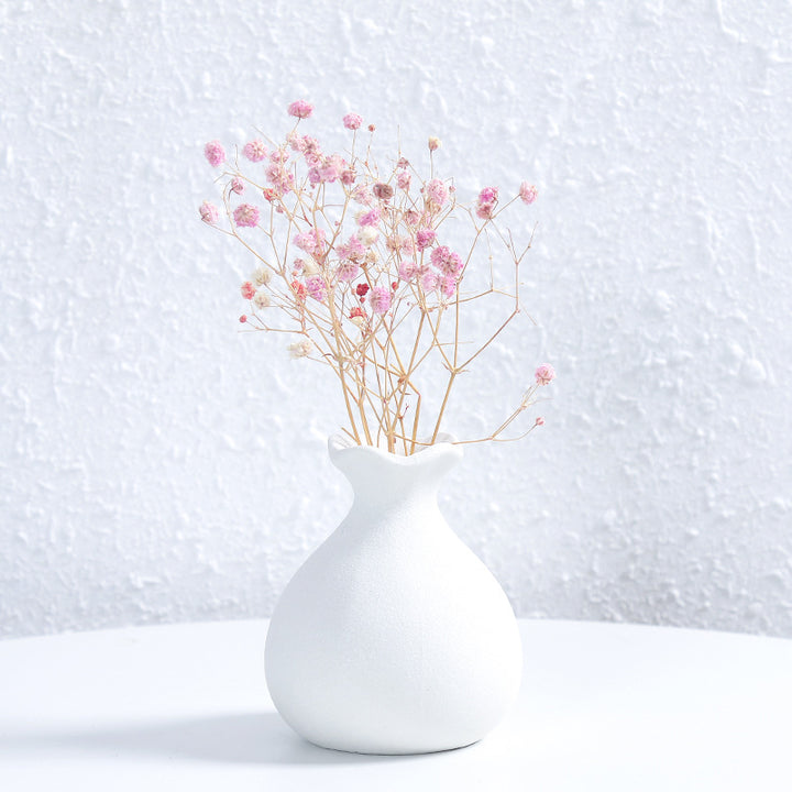 Unique Curved Ceramic Flower Vase Stornfeild