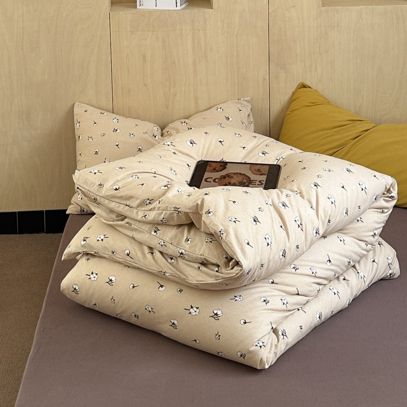 Unisex cotton pillowcase with cheerful bear design Stornfield