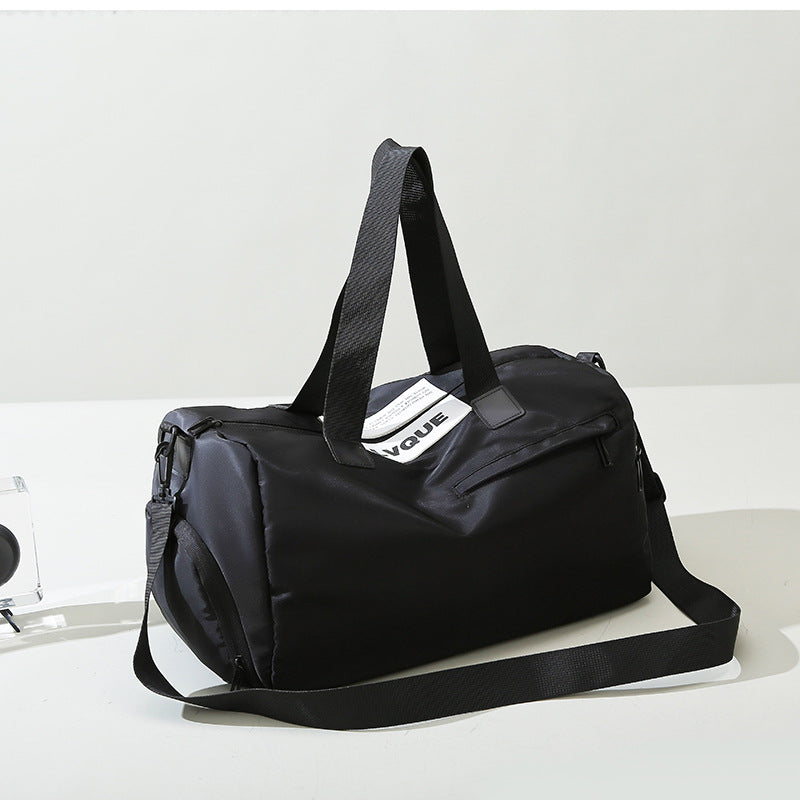 Stylish travel bag with versatile carrying options Stornfield